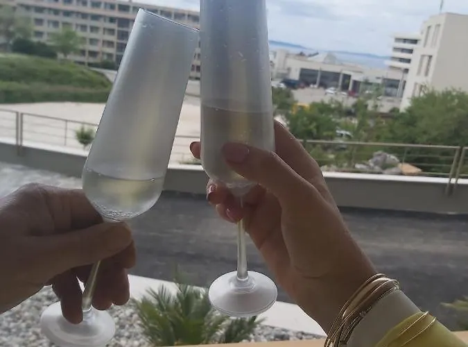 Luxury 4seasons With Garage شقة سبليت