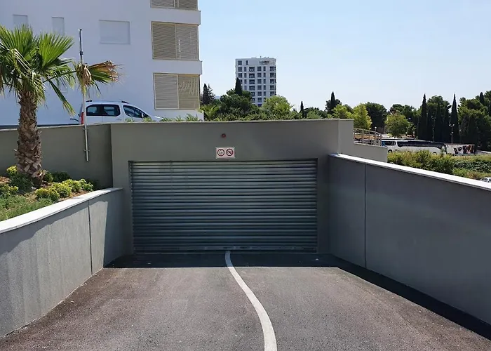 Luxury 4seasons With Garage شقة سبليت